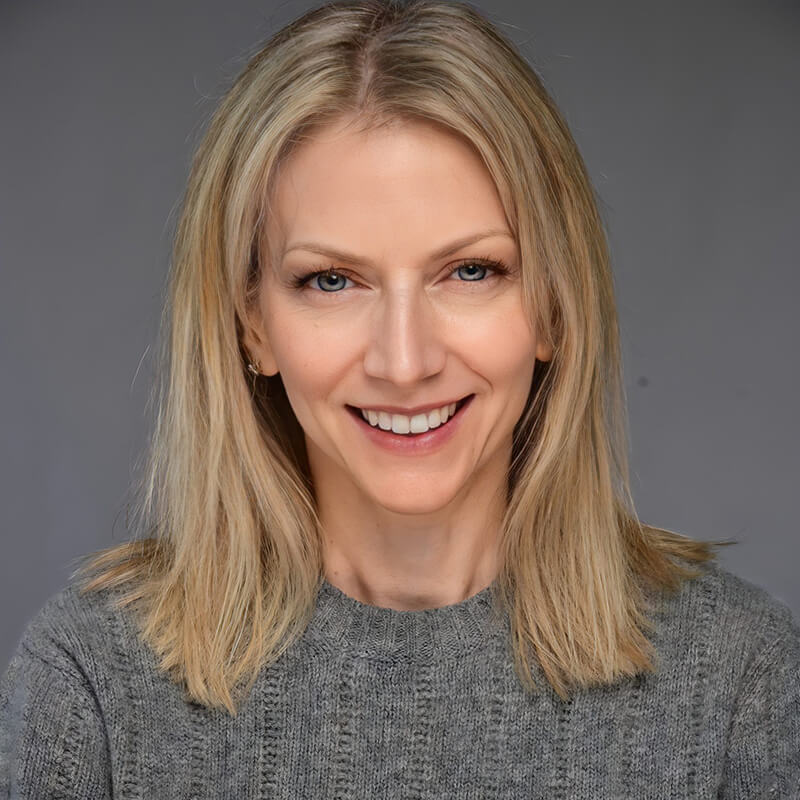 Monica-Comas-2024-headshot_Photo-credit-Dorothy-Shi-Photography-scaled